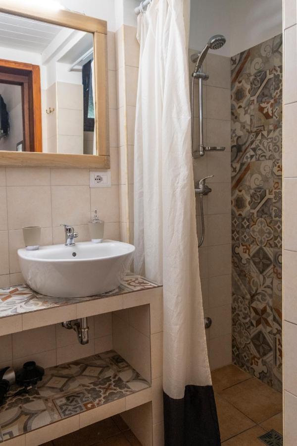 A Lu Fanizza Bed & Breakfast Cutrofiano Exterior photo